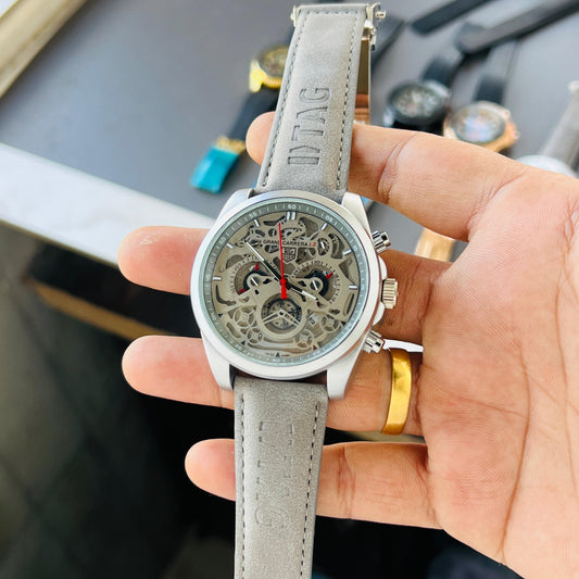 ✅  5 Hand all gloss finishing, iconic Strap Chronograph collection representing the art of fusion & luxury to your wrist as a King. ✅